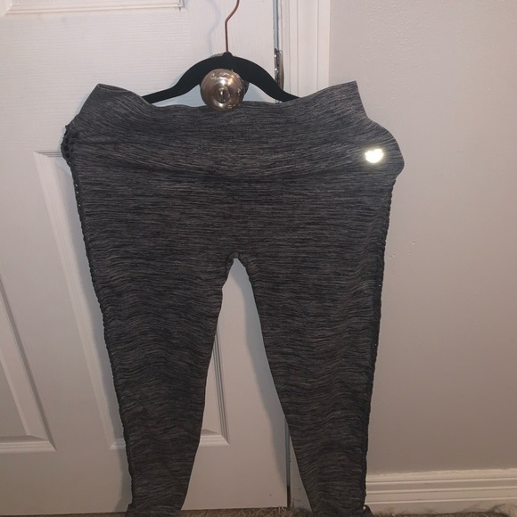 Forever 21 Women’s Leggings - Picture 3 of 3